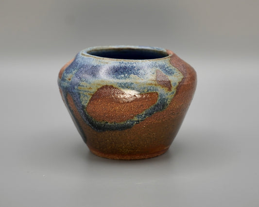 Mountain Spring Pot